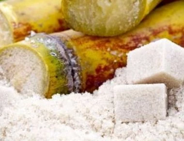 Πώς η λευκή ζάχαρη μας σκοτώνει ημέρα με την ημέρα (βίντεο)